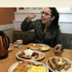 Meet your Posher, Leonela